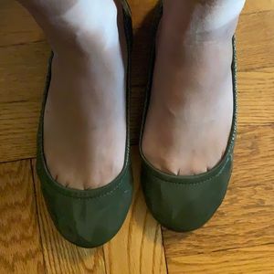 Forest Green Gap foldable flats - Size 7.5